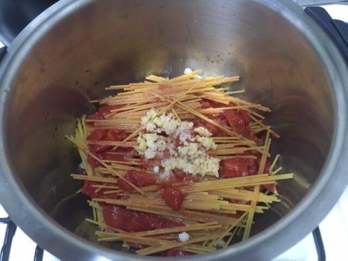 Image of pasta with tomato sauce 7