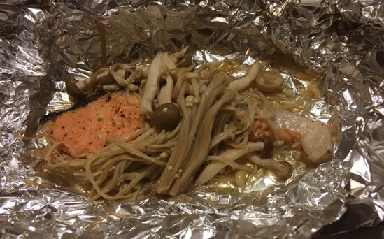 ホットクック レシピ さけときのこのホイル蒸し ふっくらと仕上がります