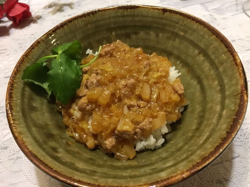 ホットクック レシピ 白菜と豚ひき肉のあんかけご飯の作り方 冷蔵庫の残り物でもok